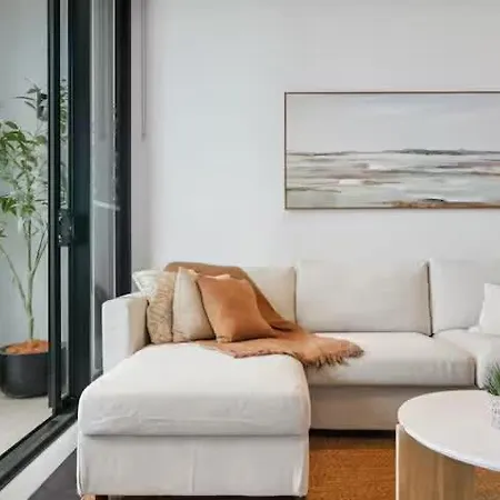 Stylish Fortitude Valley Sleeps 6 Amenities Brisbane