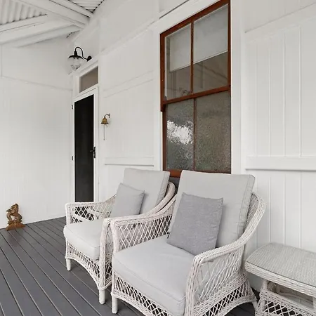 Holiday home A Comfy Family Qldr - 3bed-2bath-1car - House