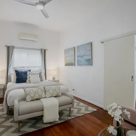 Lux 4b Queenslander By The Gabba Brisbane