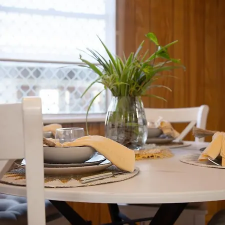 Holiday home Lux 4b Queenslander By The Gabba *