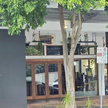 Modern Cbd With Skyline Views , Pool Gym & Free Parking Brisbane