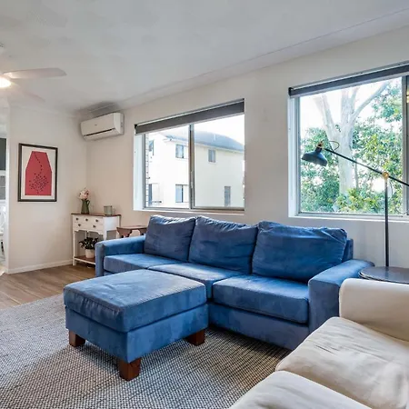 Fringe Retreat Parkland Views Walk To Everything! *
