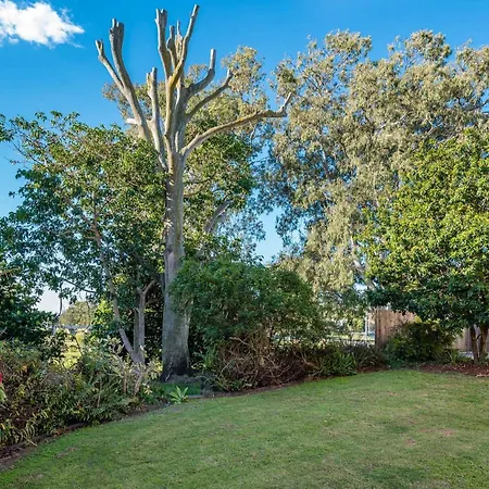 Holiday home Fringe Retreat Parkland Views Walk To Everything!