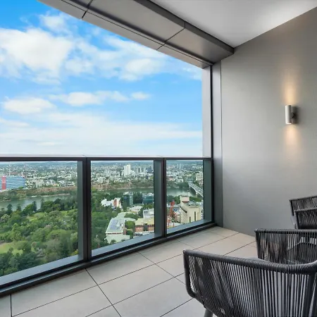 The Hikari - Brand New Riverview 1br With Sofa Bed At Queens Wharf With Pool And Gym Brisbane