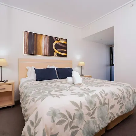 Riverfront Bridge View Cbd Heart Free Parking 2bed