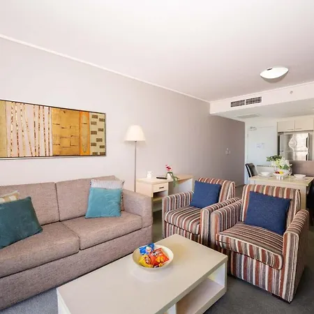 Apartment Riverfront Bridge View Cbd Heart Free Parking 2bed *