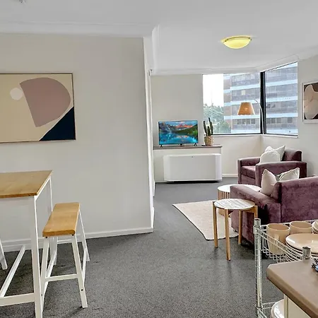 Apartment 1-bed Urban Getaway Near The River *