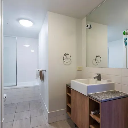 Cityscape At Aurora Tower Apartment Brisbane