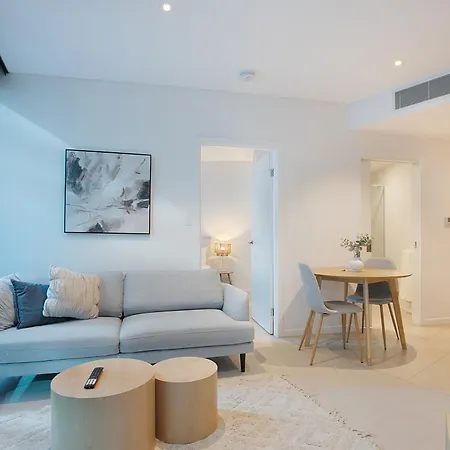 Apartment Skytower Sojourn - Urban Comfort By River Brisbane