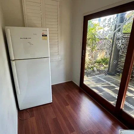 Tranquil Leafy Escape By The & Street Apartment Brisbane