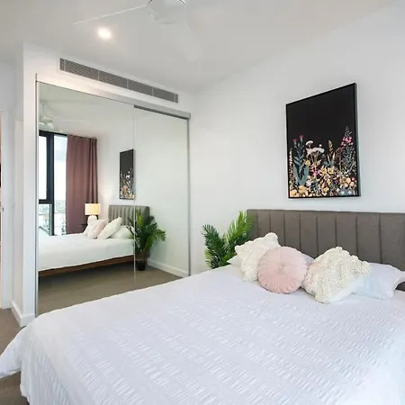 Apartment Modern 1br Sauna & Pool Walk To Convention Centre & Art Hub Bo12111 *