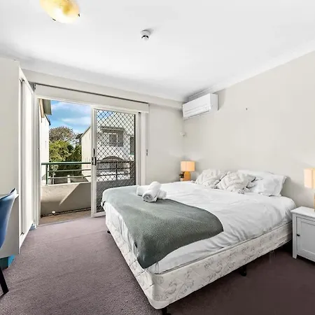 Apartment Southbank Heritage - Charming 1br With Parking *