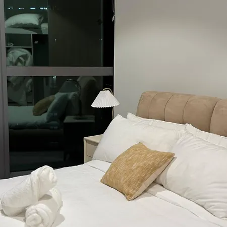 Queens - New On Casino * Brisbane