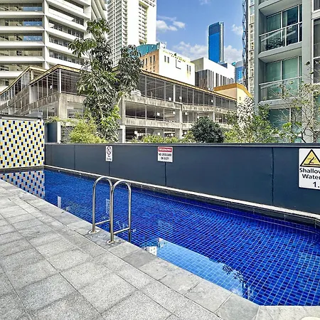 2-bed With Gym & Pool Access