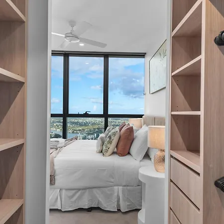 Queens Wharf - Luxe 1br With Views, King Bed And Pool * Brisbane