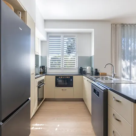 Apartment Bulimba Bliss Elegant, Airy & Scenic Getaway *