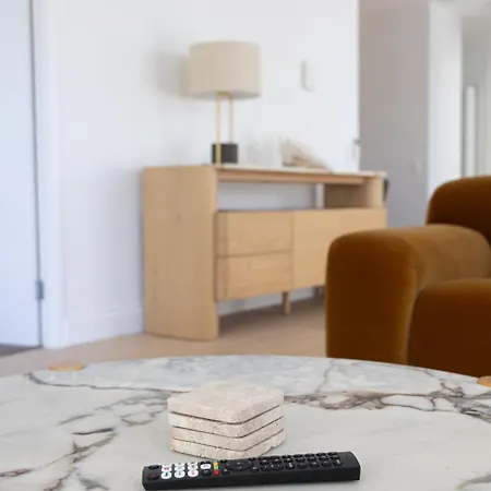 Bulimba Bliss Elegant, Airy & Scenic Getaway Apartment Brisbane