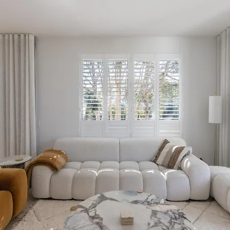Bulimba Bliss Elegant, Airy & Scenic Getaway Brisbane