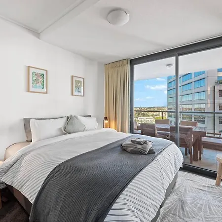 Apartment Of The Town! 2bed/2bath/1car/pool/views ~ Cbd *