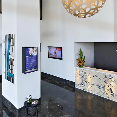 Aparthotel Park Regis North Quay