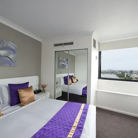 Aparthotel Park Regis North Quay