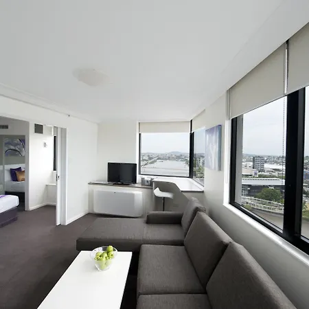 Aparthotel Park Regis North Quay