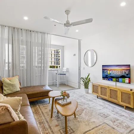 Stellar Location With Parking Pool & Gym Access