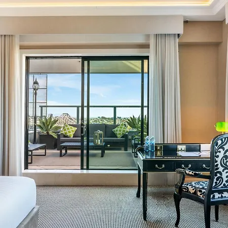 Stamford Plaza