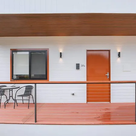 Poolside Family Near Shopping Towns 4* Brisbane