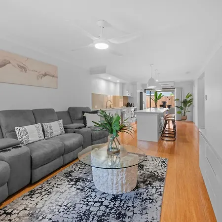 Hilltop Residences Chermside Apartment *