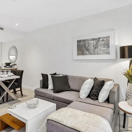 Stylish Valley In Hub Apartment Brisbane