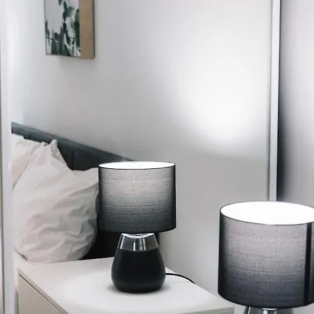 Retreat Stylish Design With Pool And Views Brisbane