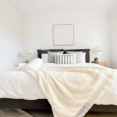 Mi Casa Su Casa - 2br Sleeps 6 - Free Parking - Cbd Apartment