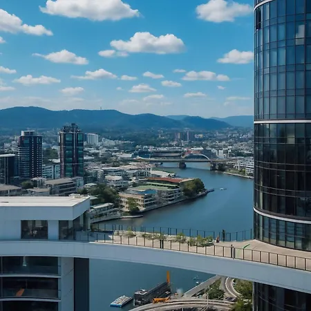 2bedroom Gleaming Riverfront - View Free Carpark *