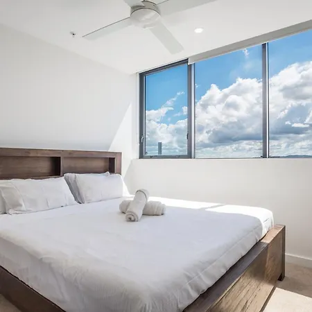 Bright Bowen Hills Apartment, Close To Life * Brisbane