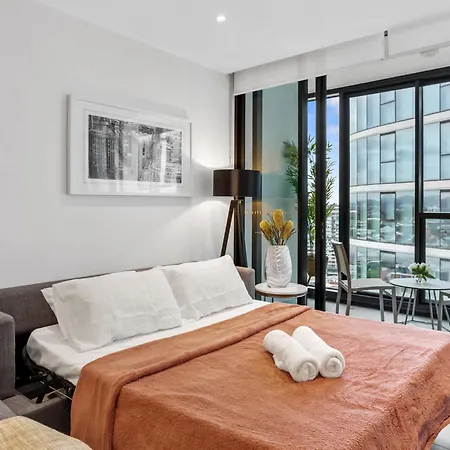 Stylish Valley In Hub Apartment Brisbane