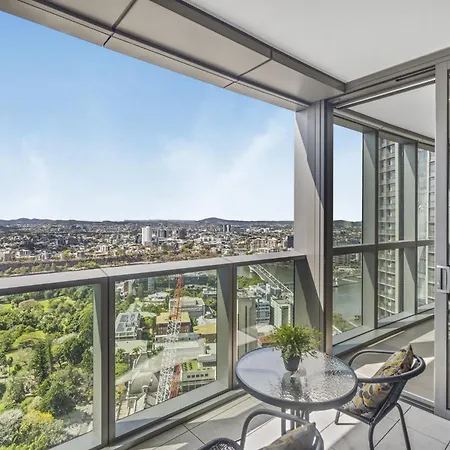 Stylish 1-bed In Cbd Apartment *