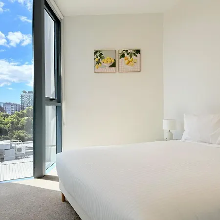 View Retreat 2br 2ba Sofa Bed Free Parking * Brisbane