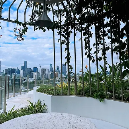 Apartment View Retreat 2br 2ba Sofa Bed Free Parking Brisbane