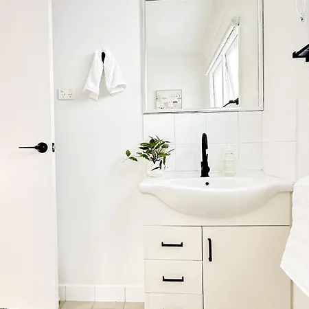 Mi Casa Su Casa - 2br Sleeps 6 - Free Parking - Cbd * Brisbane