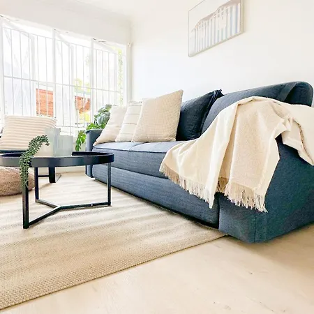 Mi Casa Su Casa - 2br Sleeps 6 - Free Parking - Cbd Apartment