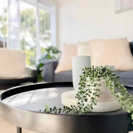 Mi Casa Su Casa - 2br Sleeps 6 - Free Parking - Cbd Brisbane