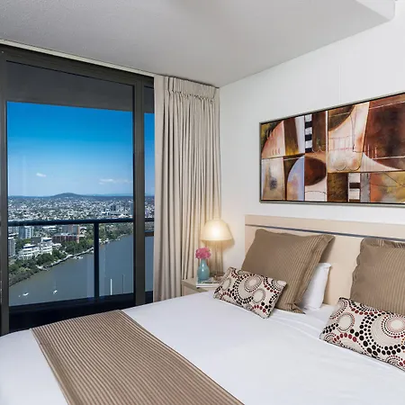 Oaks Aurora Aparthotel 4*