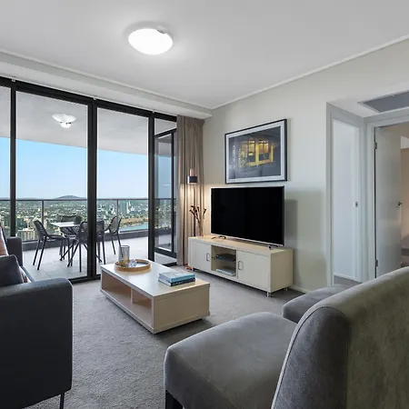 Oaks Aurora Aparthotel