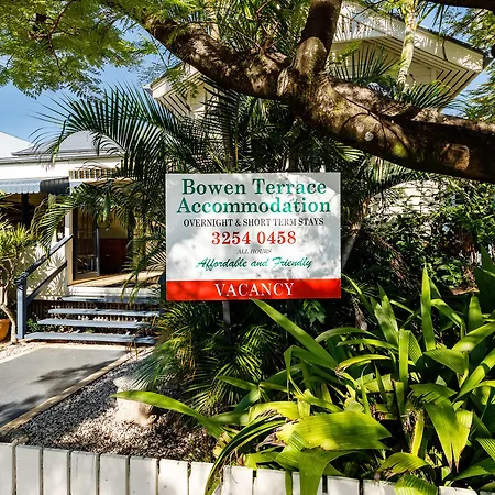 Bowen Terrace Motel 3*