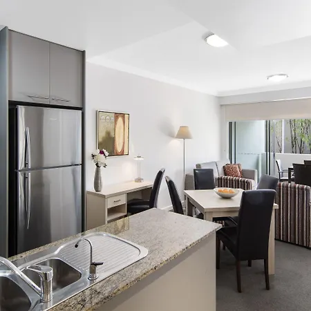 Oaks Mews 4* Brisbane