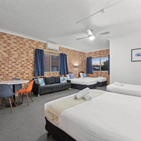 Airport Clayfield