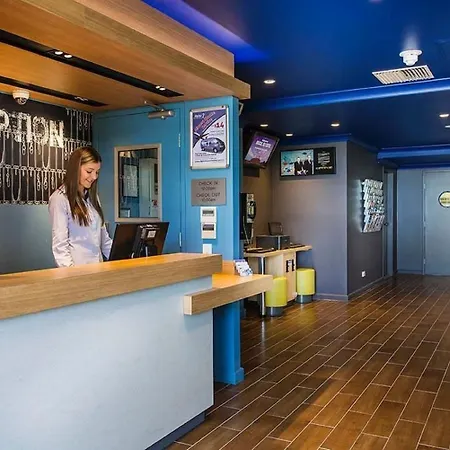 Ibis Budget Airport Hotel 3*