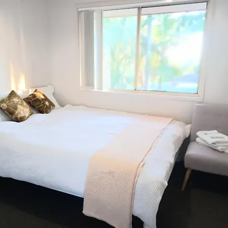 Air Conditioned Floral Youth Backpacker And House