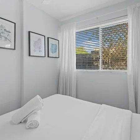 Two Bedroom Free Parking Brisbane